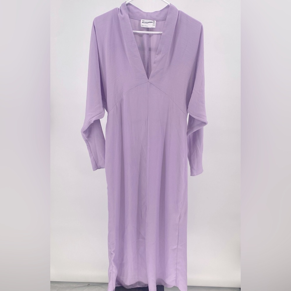 ASOS DESIGN Curve plunge neck batwing midi dress in lilac (New)